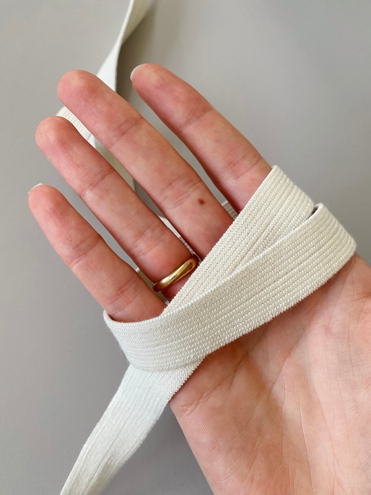 18 mm Fold Over Elastic – Undyed
