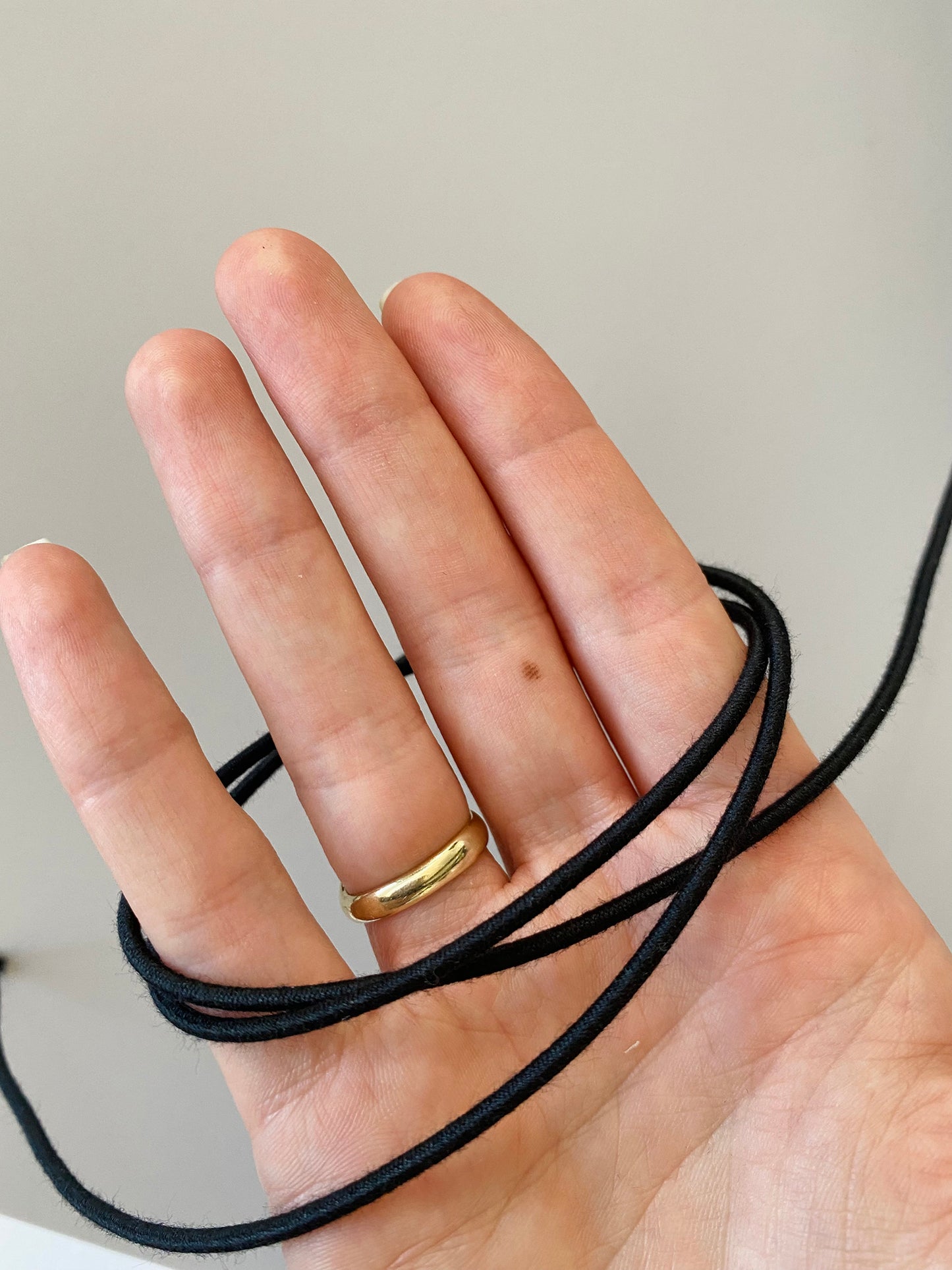 2.2 mm Round Elastic – Black