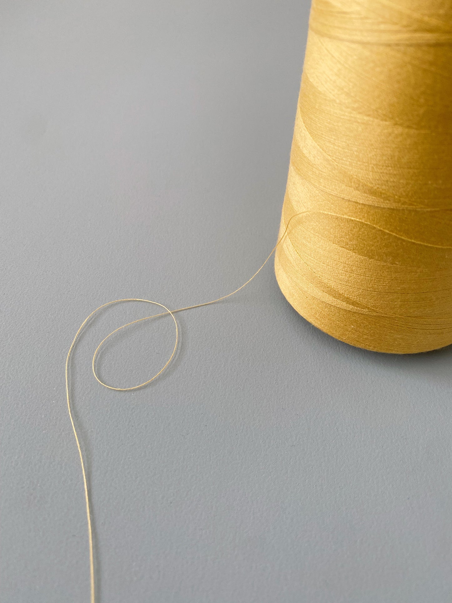 Tex 40 - 100% Tencel Sewing Thread - Gold
